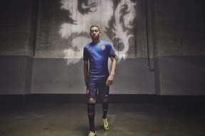 Kaiyun APP-中国男篮风格是否该全面变革成为热门话题，中国男篮改革前后的本质区别