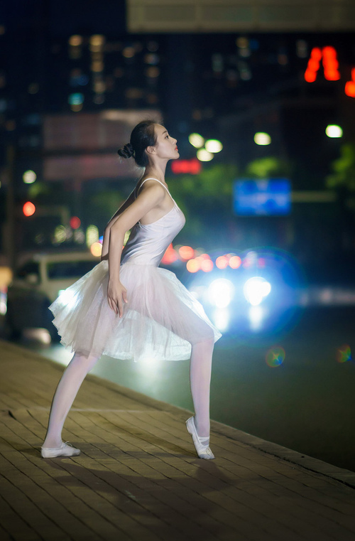 亚特兰大高频进攻打乱对手防线部署，亚特兰大战术体系